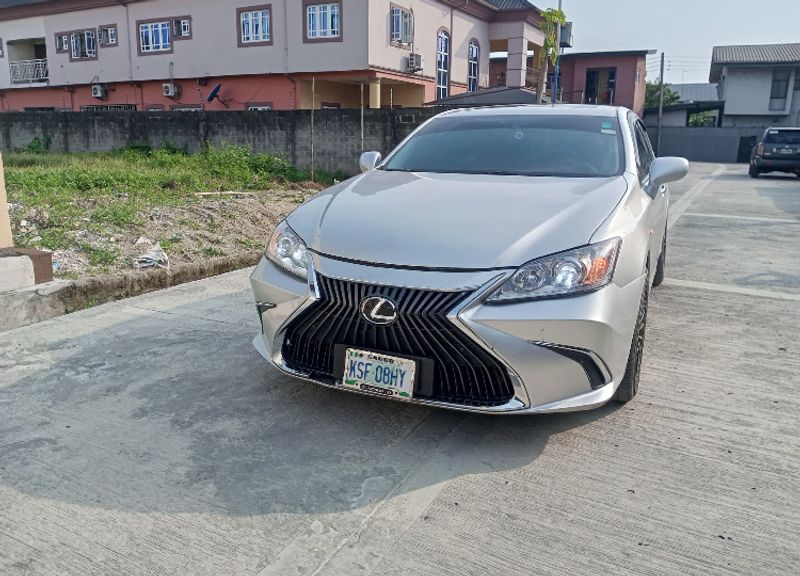 Main image of 2008 Lexus ES Le